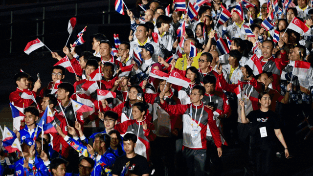 TA：尼潘外租阿贾克斯的可能已消失；曼城考虑是否留埃切韦里