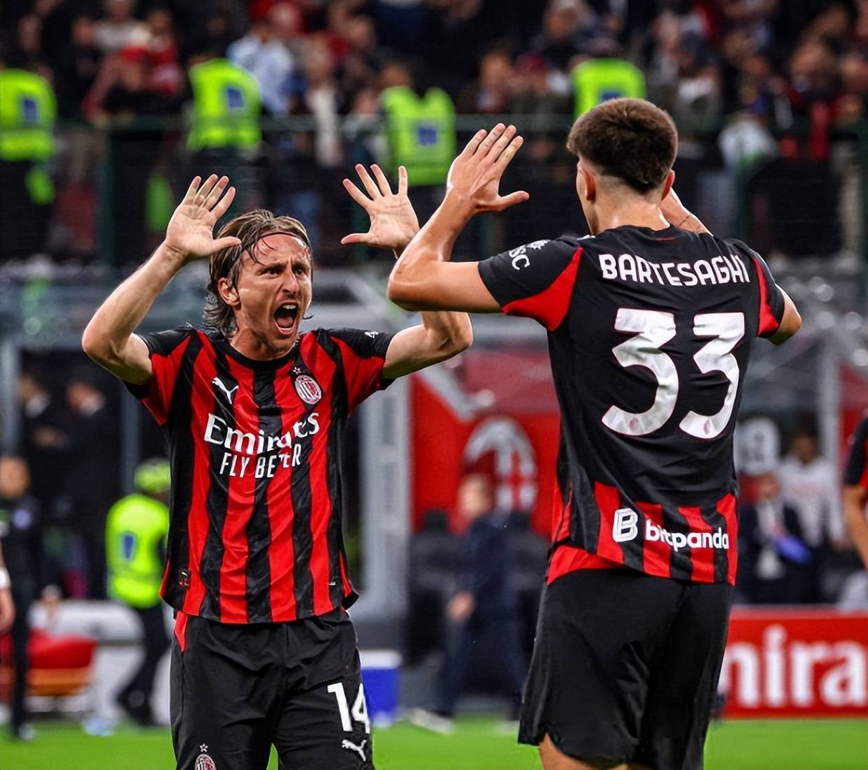 梅西在世界杯踢欧洲球队6进球6助攻！C罗踢南美是0进球0助攻！