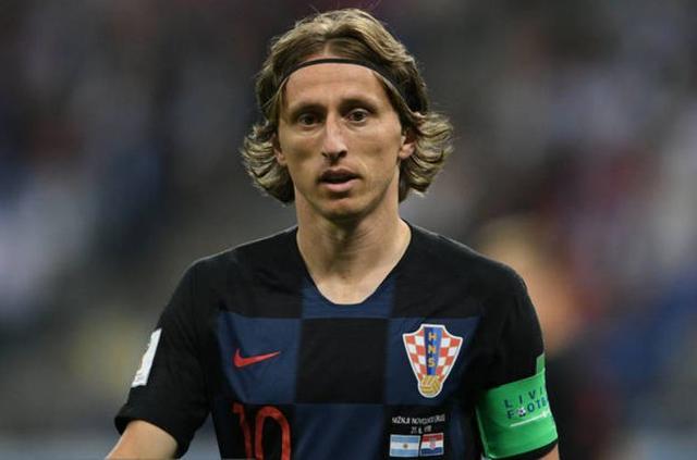 金彭贝谈登贝莱荣膺金球奖：看到他在台上落泪，我真的很感动